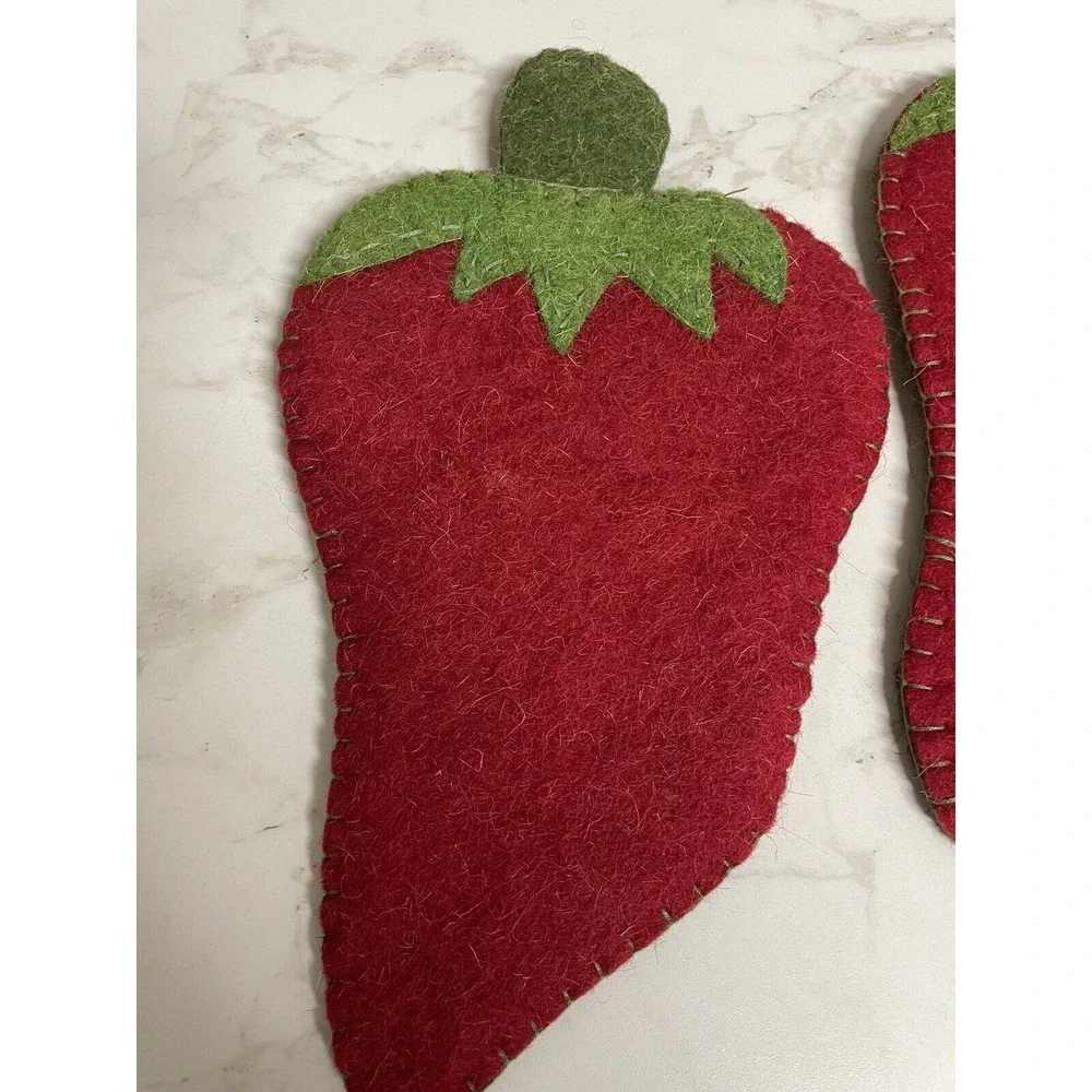 Vintage Pair‎ Handmade Felted Wool Strawberry Trivets Hotpads Red & Green